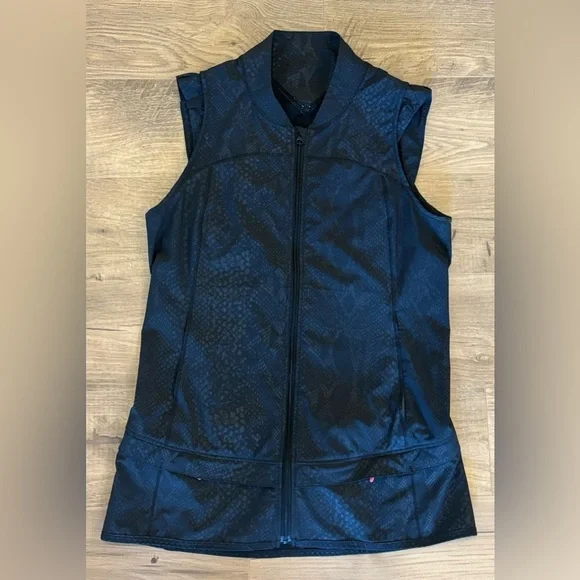 Lululemon Light Speed Vest – Desert Snake Embossed Black, Size 4 - Picture 2 of 5